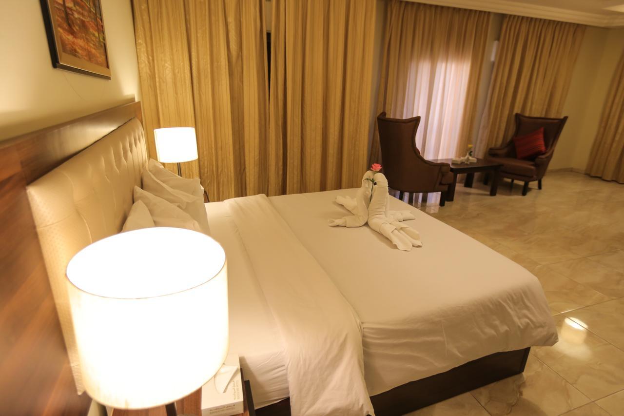Lancaster Hotel Apartments - Dahiat Al-Rasheed Amman Exteriör bild