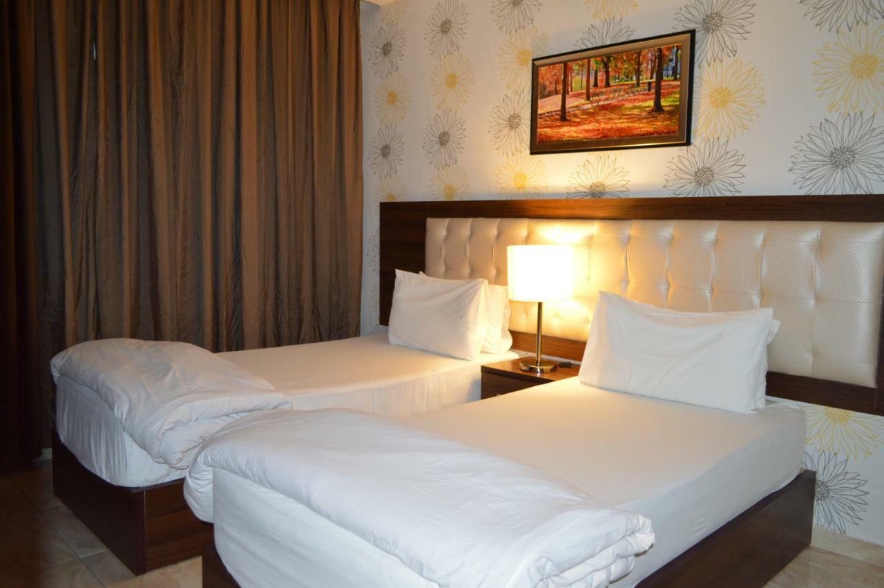 Lancaster Hotel Apartments - Dahiat Al-Rasheed Amman Exteriör bild